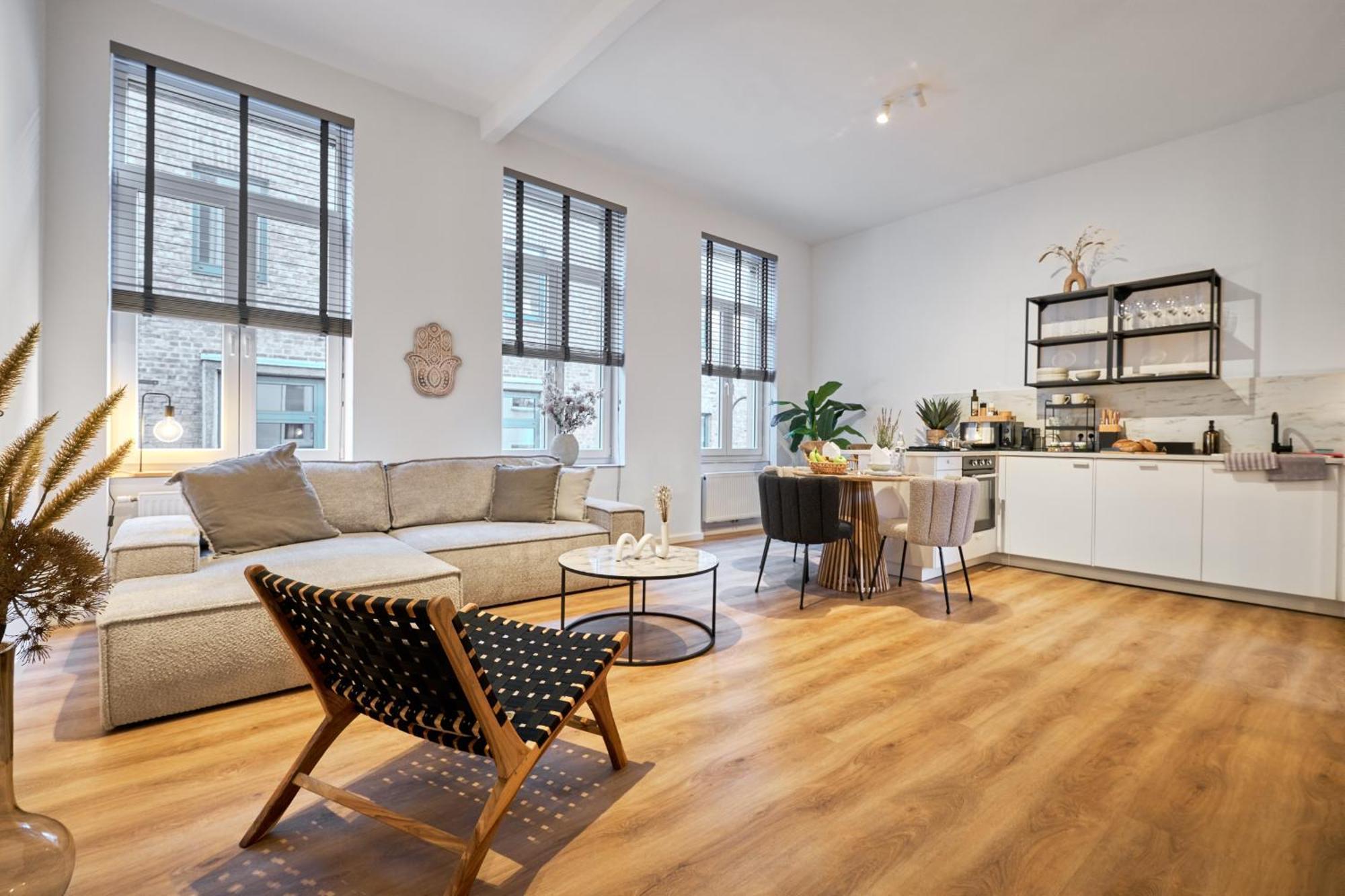 Park Avenue Apartments - Dom Mit Stil - Kueche - Parkplatz - Wlan - 65 Zoll Tv - Netflix 科隆 外观 照片